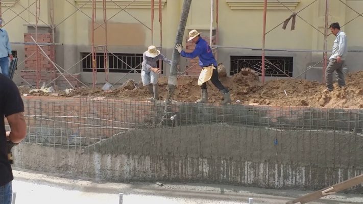 xây dựng bể bơi