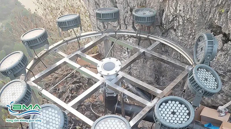 đèn đài phun nước hồ Núi Lở